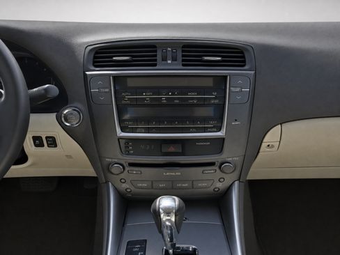 Used 2010 Lexus IS 250 w/ Preferred Accessory Package RWD image 21
