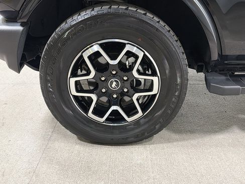 Used 2024 Ford Bronco Outer Banks AWD/4WD image 38