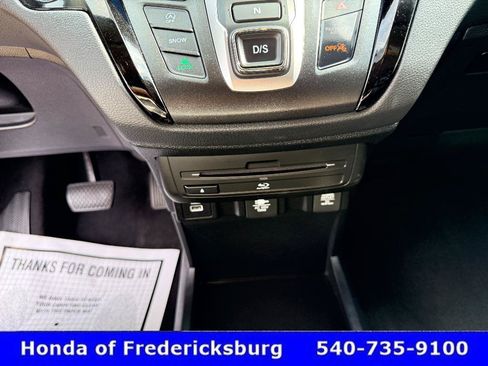 Certified 2024 Honda Odyssey Elite image 42