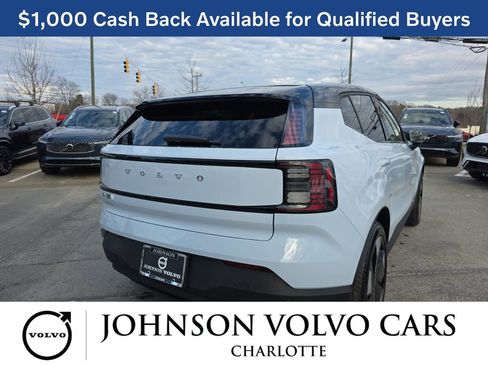 New 2026 Volvo EX30 Plus w/ Protection Package Premier image 5