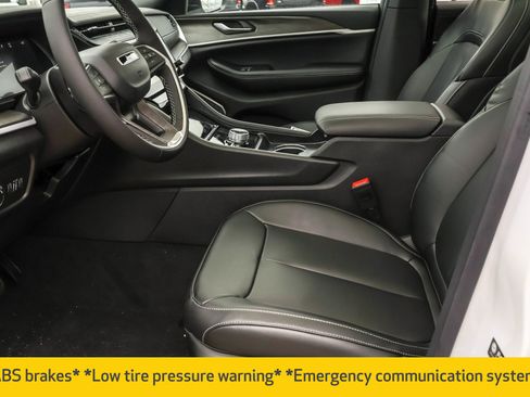 New 2026 Jeep Grand Cherokee Limited w/ Limited Altitude Package image 5