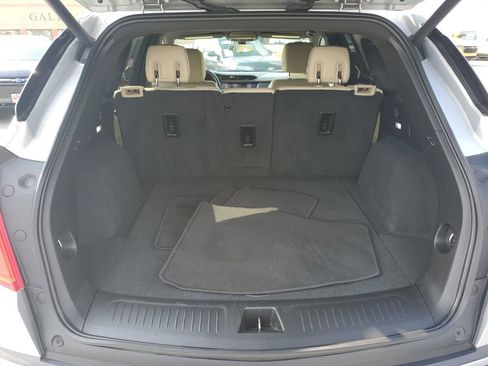 Used 2018 Cadillac XT5 AWD image 10