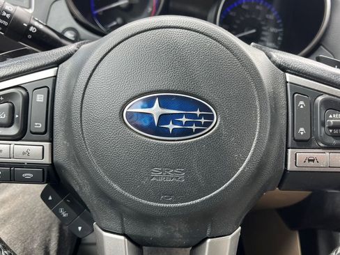 Used 2017 Subaru Outback 2.5i Limited image 15