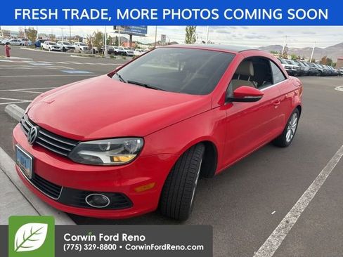 Used 2016 Volkswagen Eos Komfort FWD image 3