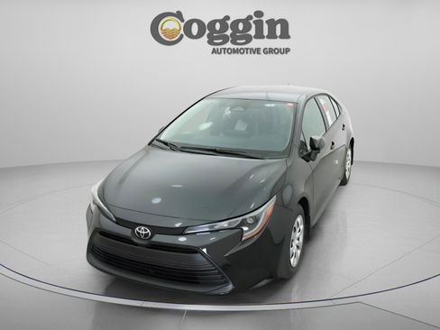 New 2026 Toyota Corolla LE image 32