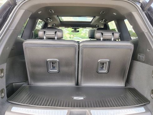 Used 2024 Cadillac XT6 Premium Luxury w/ LPO, Floor Liner Package AWD/4WD image 16