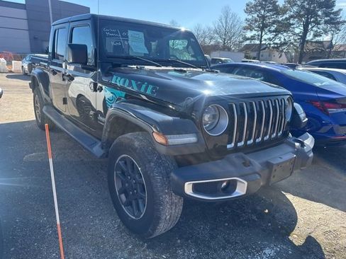 Used 2020 Jeep Gladiator Overland image 1
