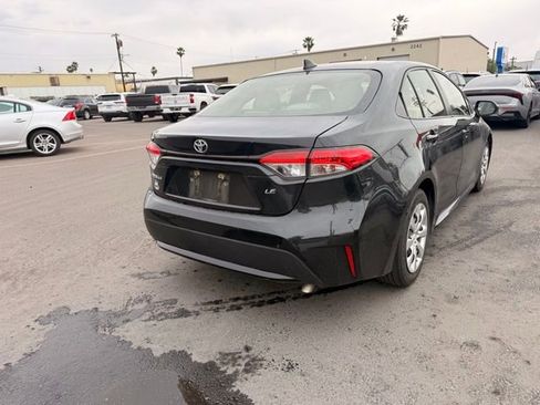Used 2020 Toyota Corolla LE image 4