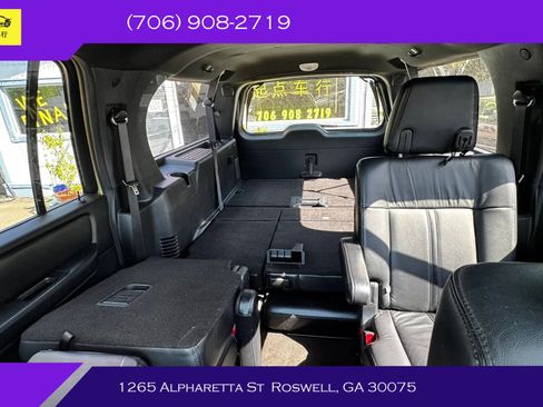 Used 2016 Lincoln Navigator L Select image 10