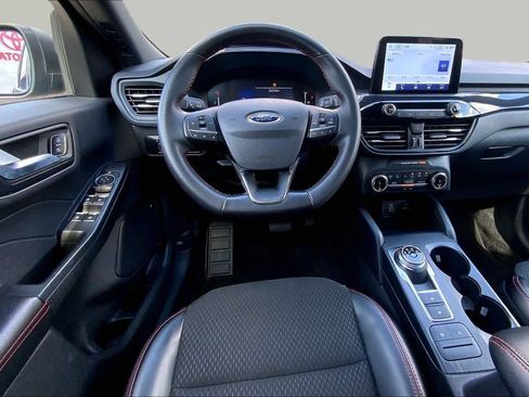 Used 2025 Ford Escape ST-Line AWD/4WD image 6