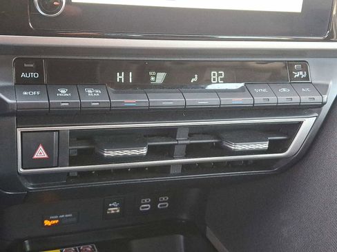 Certified 2025 Toyota Camry LE image 18