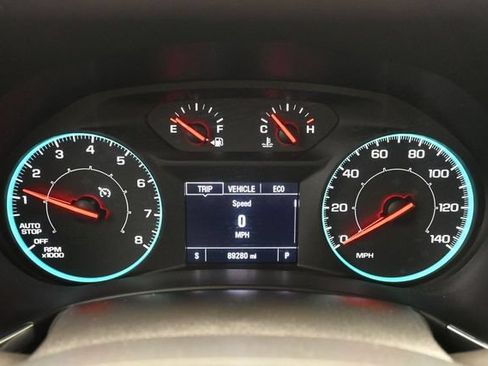 Used 2022 Chevrolet Equinox LS FWD image 36