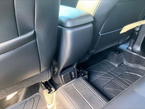 Used 2022 Chevrolet TrailBlazer ACTIV w/ Technology Package AWD/4WD image 26