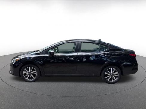 Used 2025 Nissan Versa SV FWD image 9