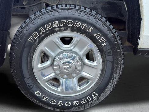 Used 2024 RAM 2500 Tradesman w/ Chrome Appearance Group AWD/4WD image 27