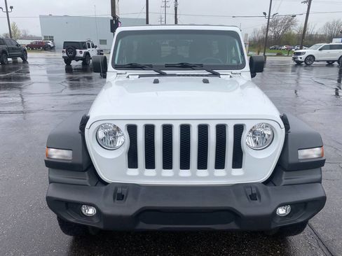 Used 2018 Jeep Wrangler Unlimited Sport S image 4