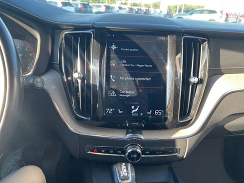 Used 2018 Volvo XC60 T5 Inscription image 11