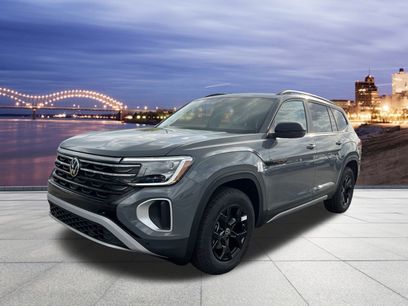 New 2025 Volkswagen Atlas Peak Edition SE