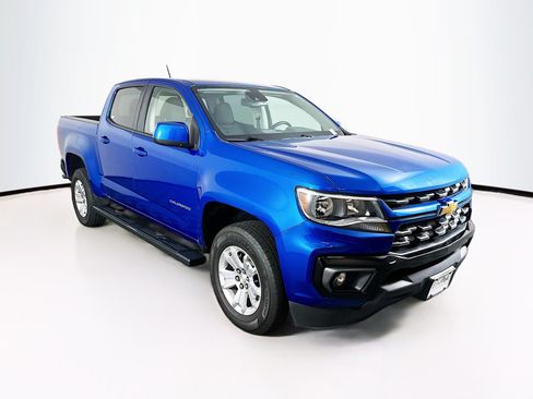 Used 2021 Chevrolet Colorado LT w/ Safety Package RWD image 3