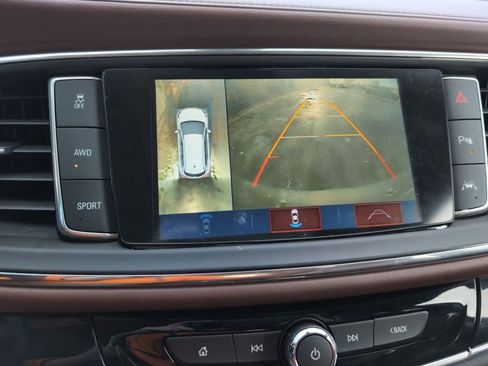 Used 2018 Buick Enclave Avenir w/ Avenir Technology Package image 25