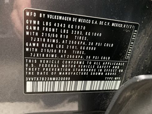 Used 2022 Volkswagen Taos SE w/ Panoramic Sunroof Package image 46