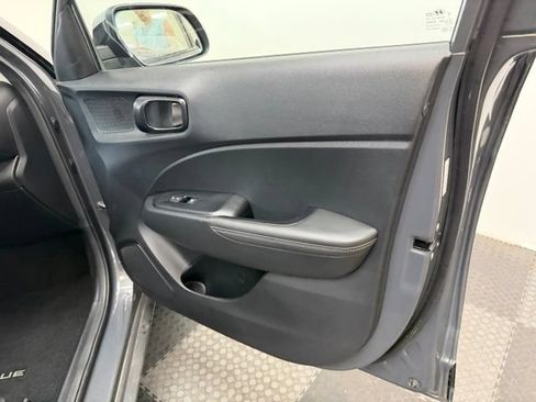 Certified 2023 Hyundai Venue Limited w/ Cargo Package FWD image 40