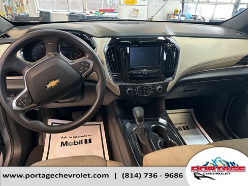 Used 2023 Chevrolet Traverse LS image 14