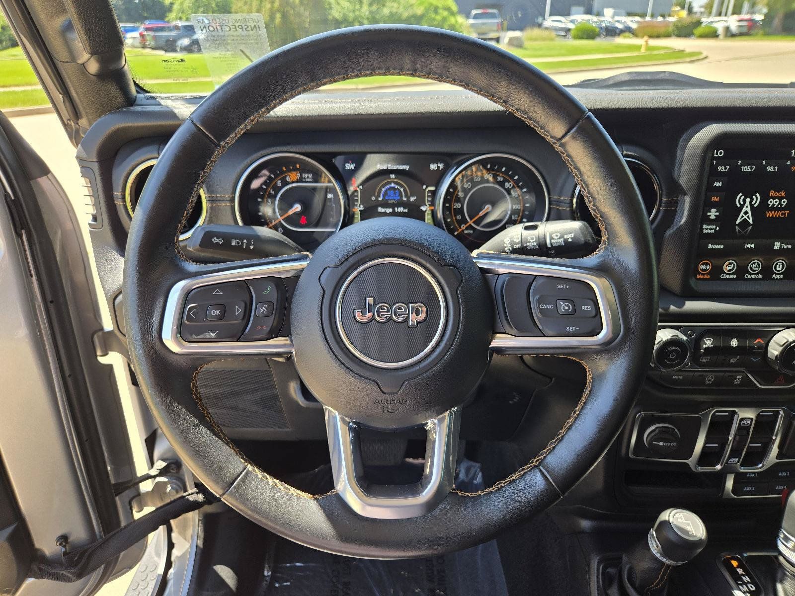Used 2021 Jeep Wrangler Unlimited Sahara AWD/4WD image 15