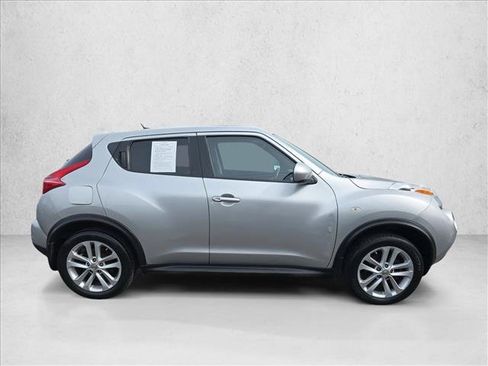Used 2012 Nissan Juke SV image 4