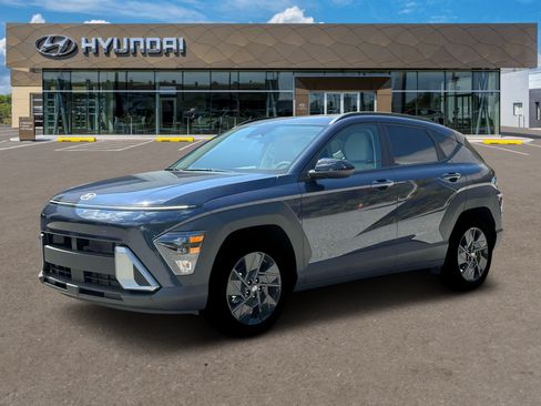 Used 2026 Hyundai Kona SEL Sport FWD image 2