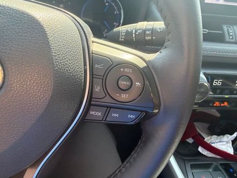 Used 2024 Toyota RAV4 XLE Premium AWD/4WD image 20