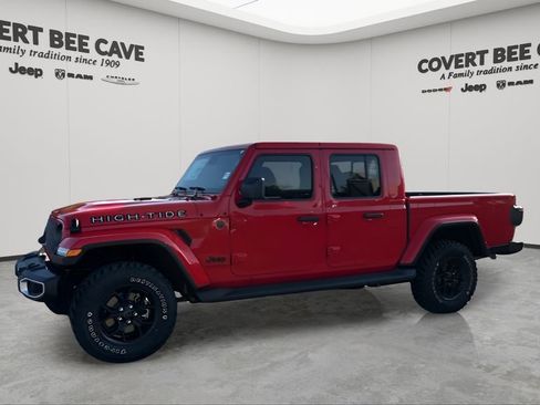 New 2025 Jeep Gladiator High Tide image 4