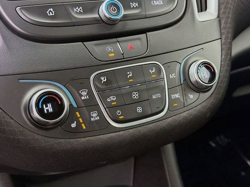 Used 2023 Chevrolet Malibu LT image 18