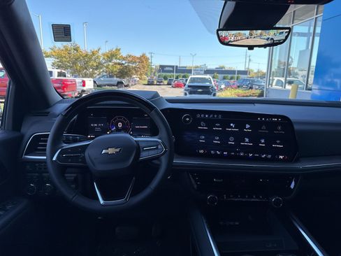 New 2026 Chevrolet Tahoe Premier AWD/4WD image 2
