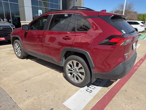 Certified 2023 Toyota RAV4 XLE Premium image 9