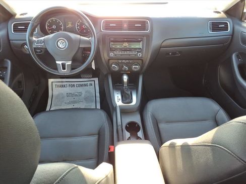 Used 2012 Volkswagen Jetta SE image 12