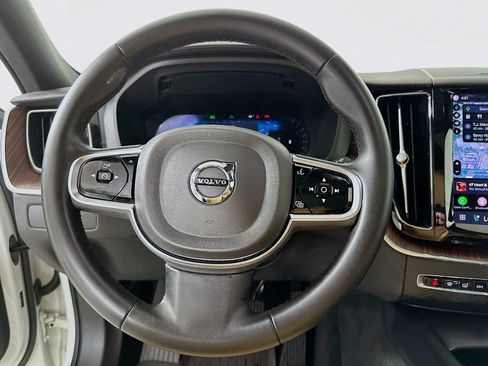 Used 2024 Volvo XC60 B5 Ultimate w/ Protection Package Premier AWD/4WD image 18