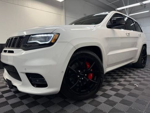 Used 2018 Jeep Grand Cherokee SRT AWD/4WD image 3