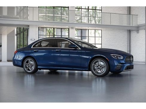Used 2023 Mercedes-Benz E 350 4MATIC Sedan image 14