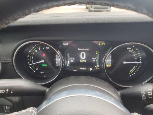 Used 2023 Jeep Wrangler Unlimited Sahara w/ Cold Weather Group AWD/4WD image 20