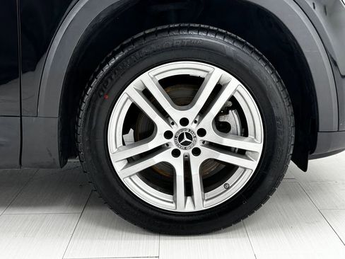 Used 2022 Mercedes-Benz GLB 250 GLB 250 w/ Premium Package Lite image 42