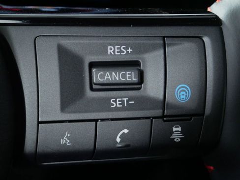 New 2026 Nissan Kicks SR w/ SR Premium Package AWD/4WD image 28