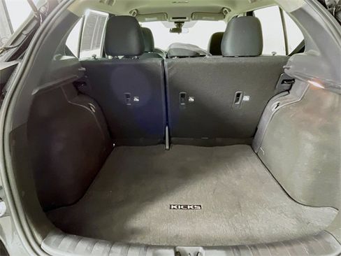 Used 2024 Nissan Kicks S image 25