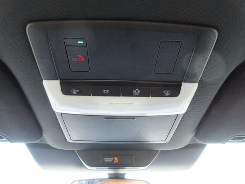 Used 2026 Nissan Pathfinder Rock Creek AWD/4WD image 32