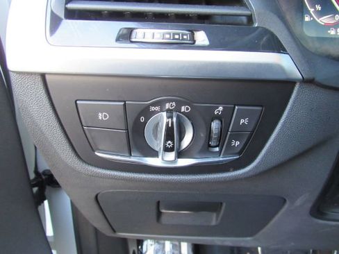 Used 2021 BMW X3 sDrive30i w/ M Sport Package image 31