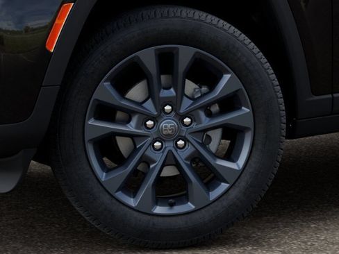 New 2026 Jeep Grand Cherokee L Limited AWD/4WD image 4