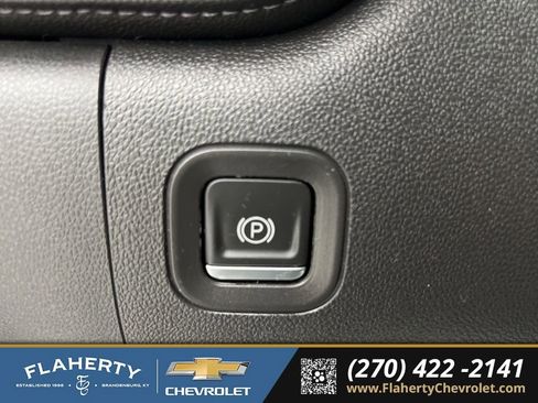 Used 2021 Chevrolet Silverado 1500 High Country image 25