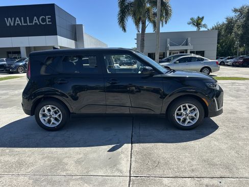 New 2025 Kia Soul LX w/ LX Technology Package image 5