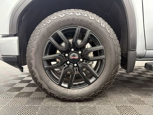 Used 2025 GMC Sierra 1500 Elevation w/ Elevation Premium Package AWD/4WD image 12
