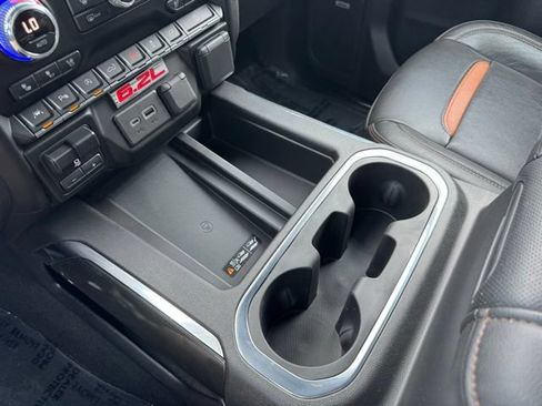 Used 2020 GMC Sierra 1500 AT4 w/ AT4 Premium Package AWD/4WD image 15